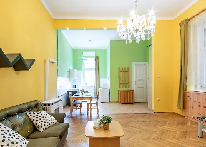 Apartament - Large - Simple